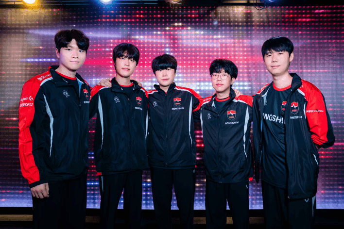 icon for Will Nongshim RedForce make a roster change before July?