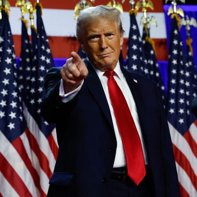 icon for Donald Trump tie color at UFC Freedom 250?