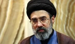 ¿Aparición pública de Mojtaba Khamenei por...?