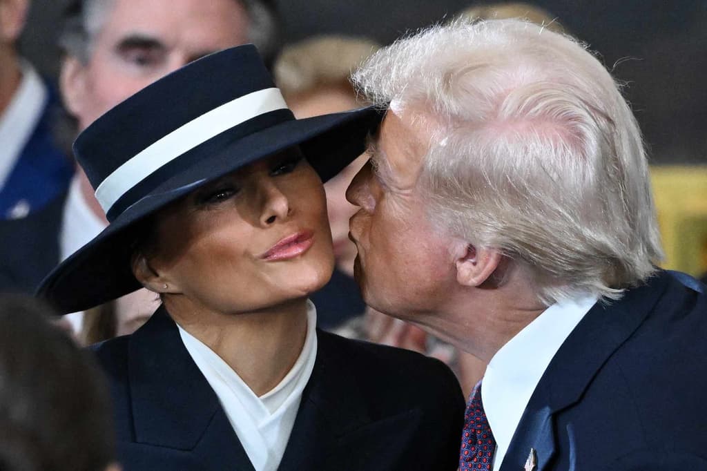 icon for Trump kiss by May 31?